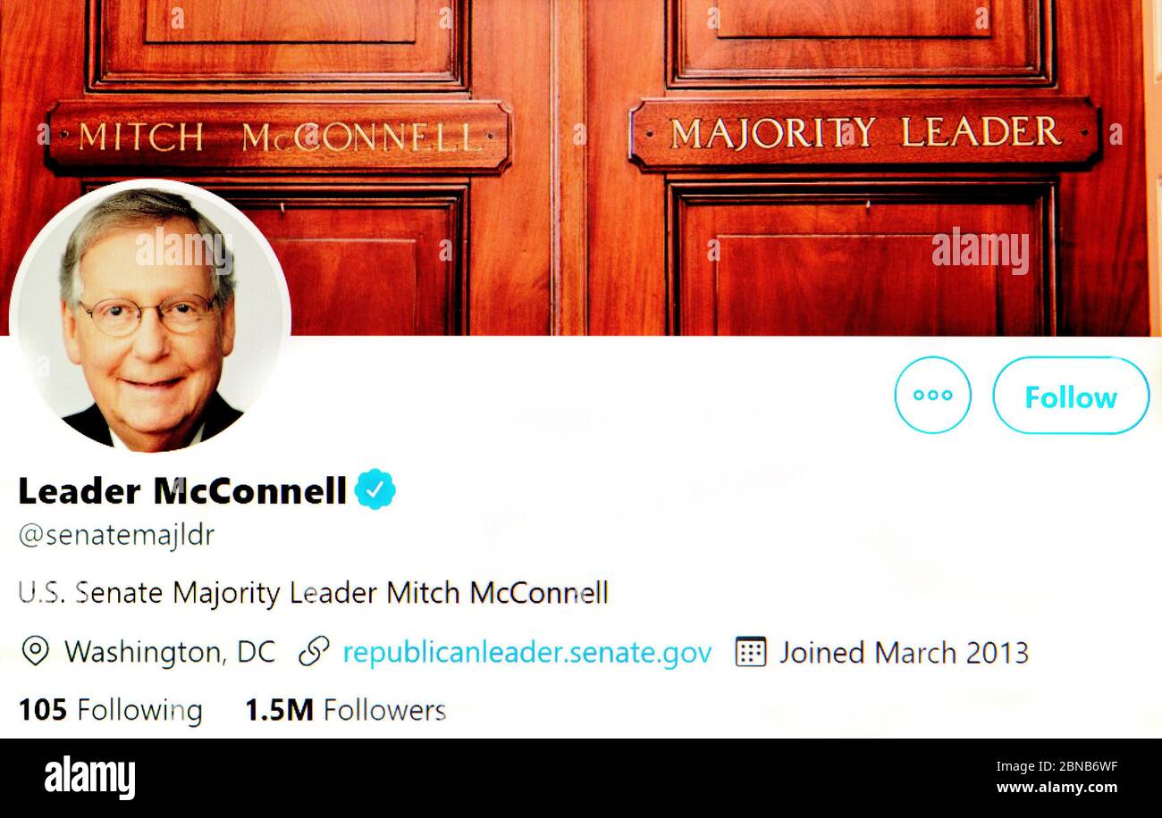 Twitter-Seite (Mai 2020) Mitch McConnell - US-Senator und Mehrheitsführer des Senats Stockfoto