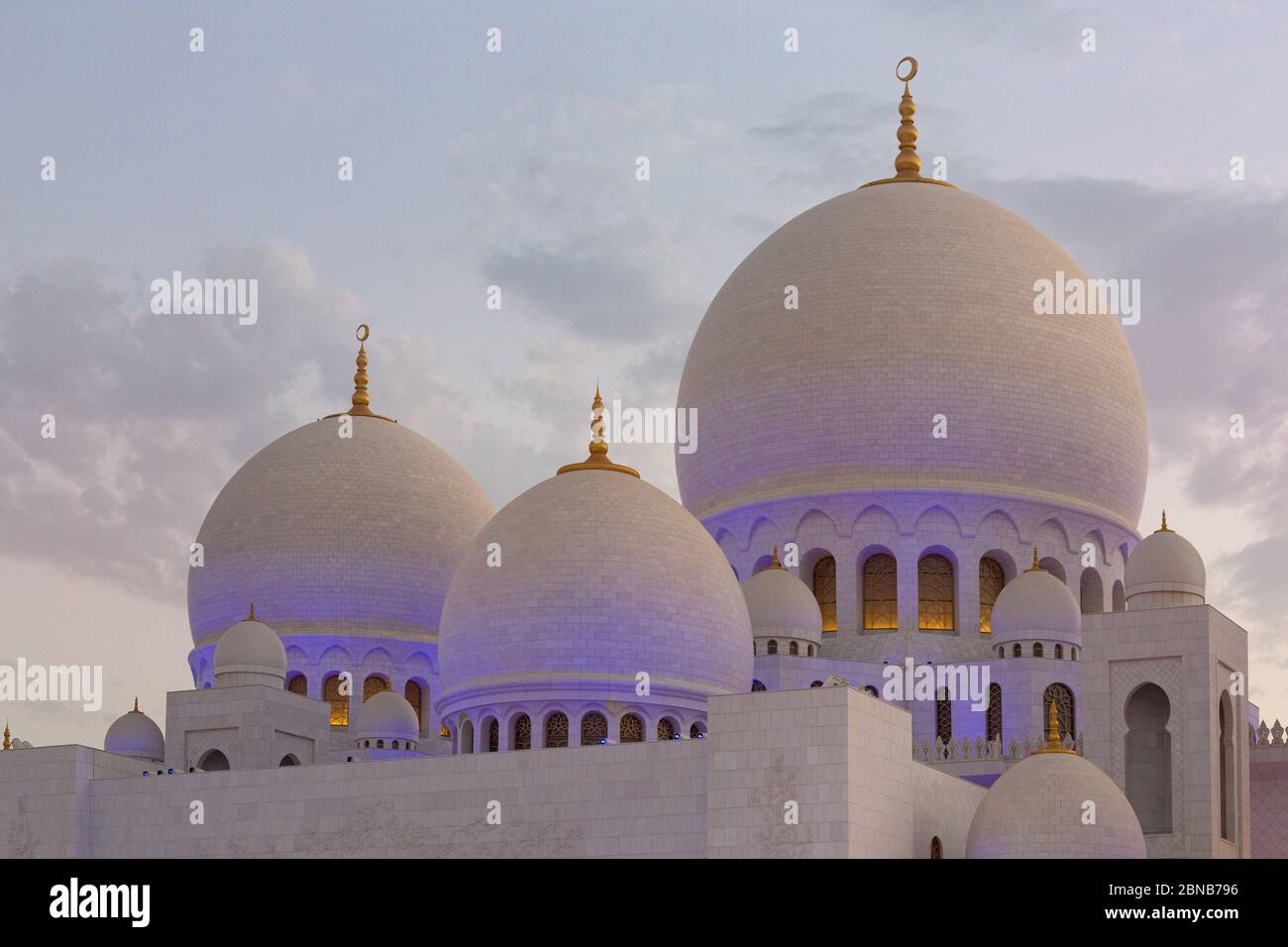 Weiße Kuppel der Moschee Stockfoto