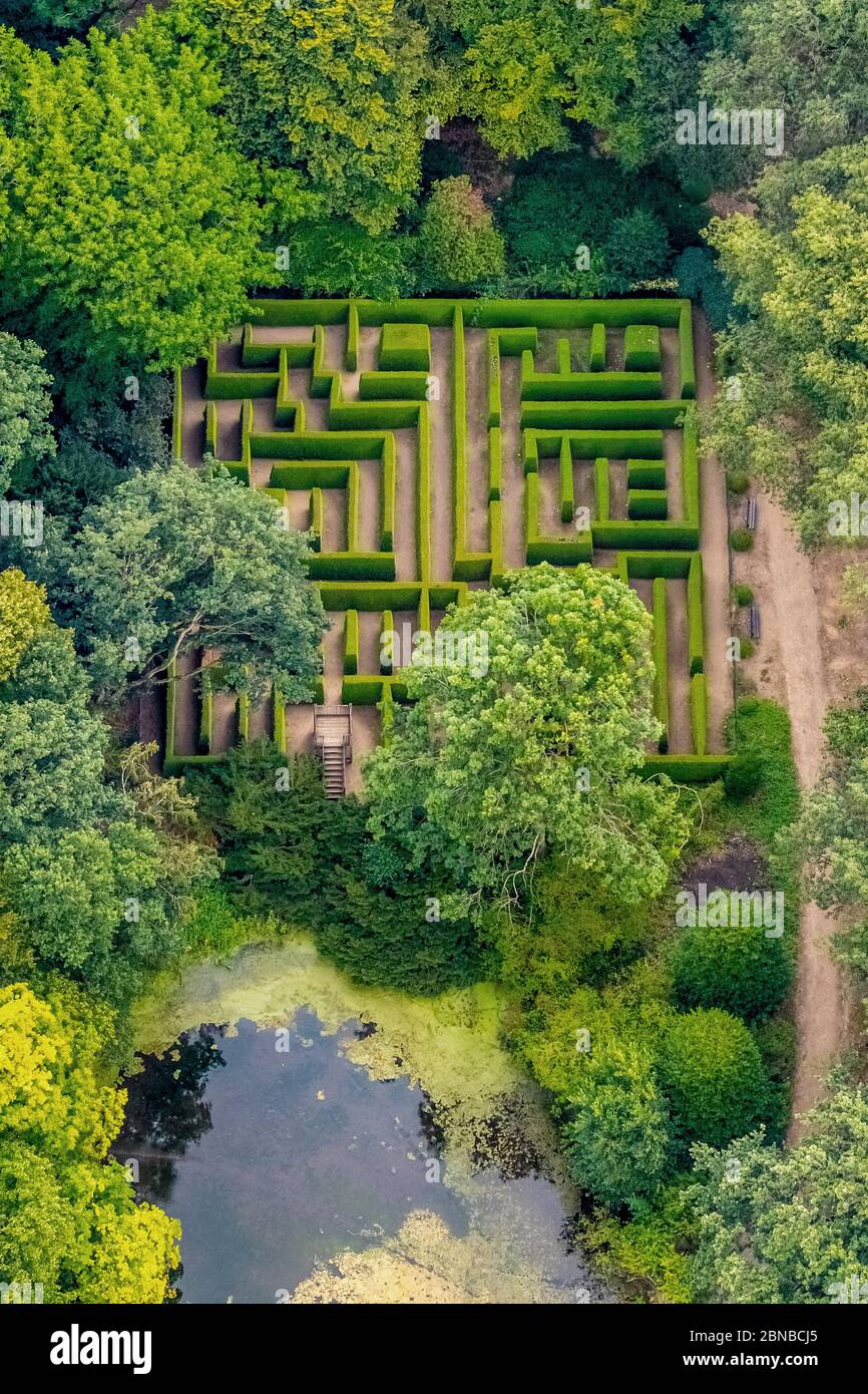 Schlossanlage Anholt mit Heckenlabyrinth, 01.08.2019, Luftaufnahme, Deutschland, Nordrhein-Westfalen, Niederrhein, Isselburg Stockfoto