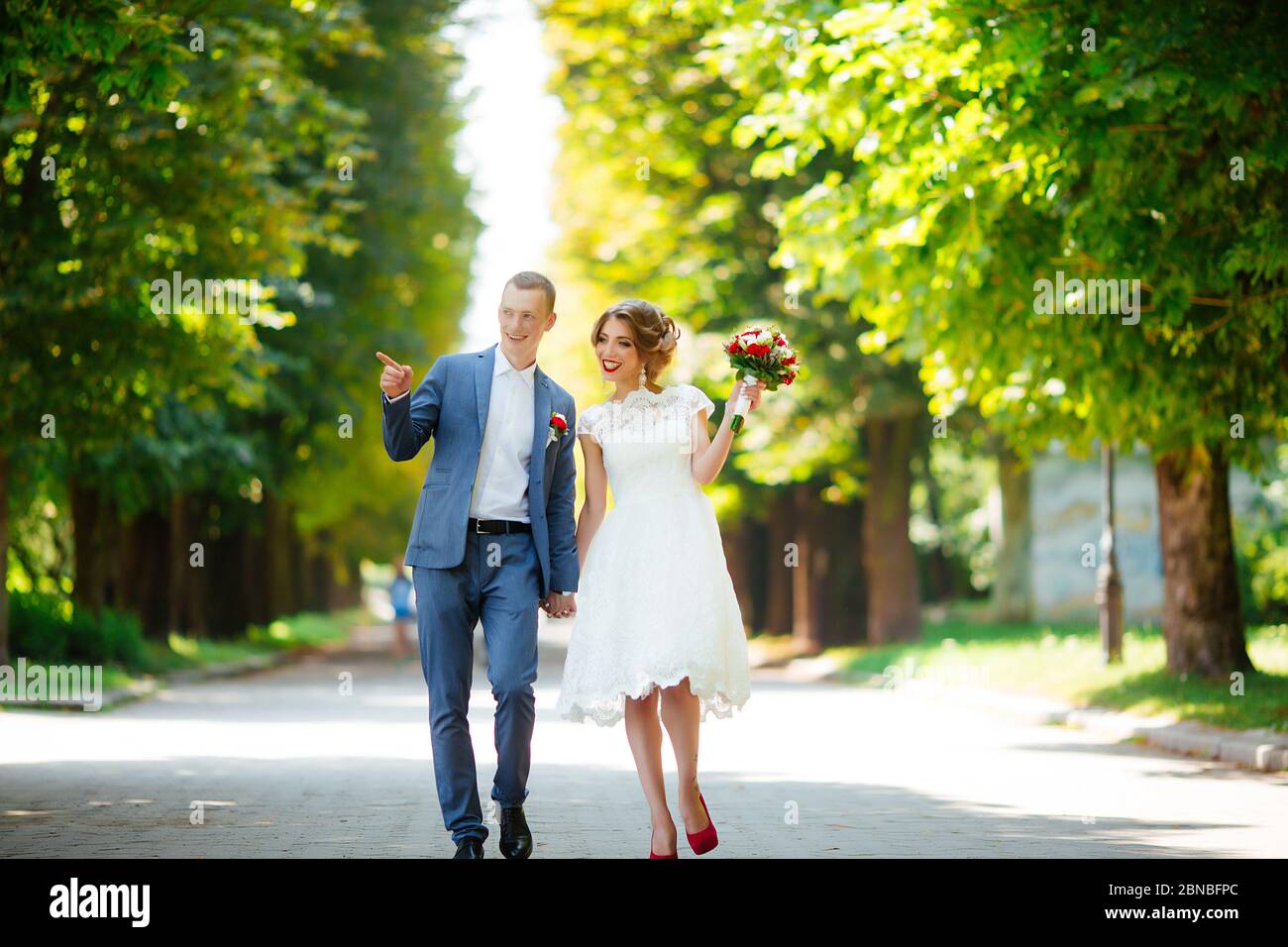 Hochzeit paar, schöne junge Braut und Bräutigam, Stockfoto