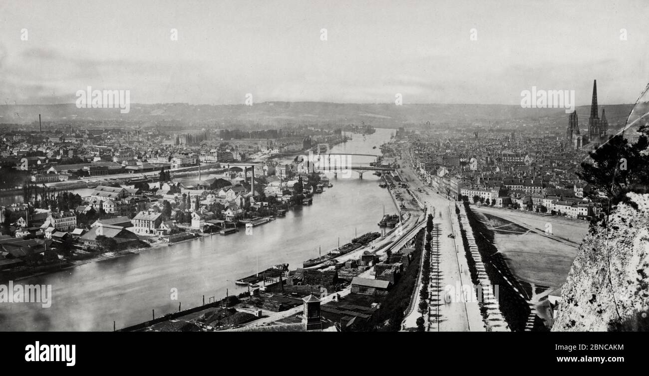 Blick auf das Stadtzentrum von Rouen entlang der seine Stockfoto