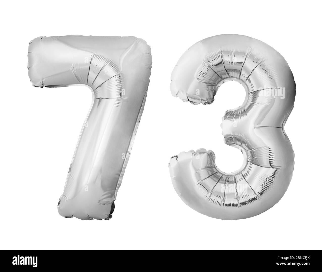 Nummer 73 dreiundsiebzig von silbernen aufblasbaren Ballons auf weißem Hintergrund isoliert Stockfoto