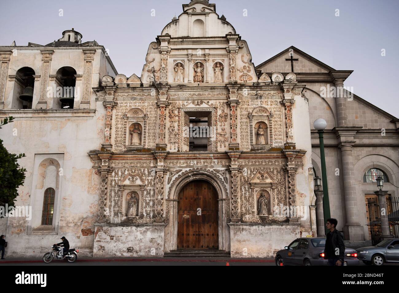 Kathedrale Von Quetzaltenango. Central Park (Parque Central) in Quetzaltenango, Guatemala Stockfoto