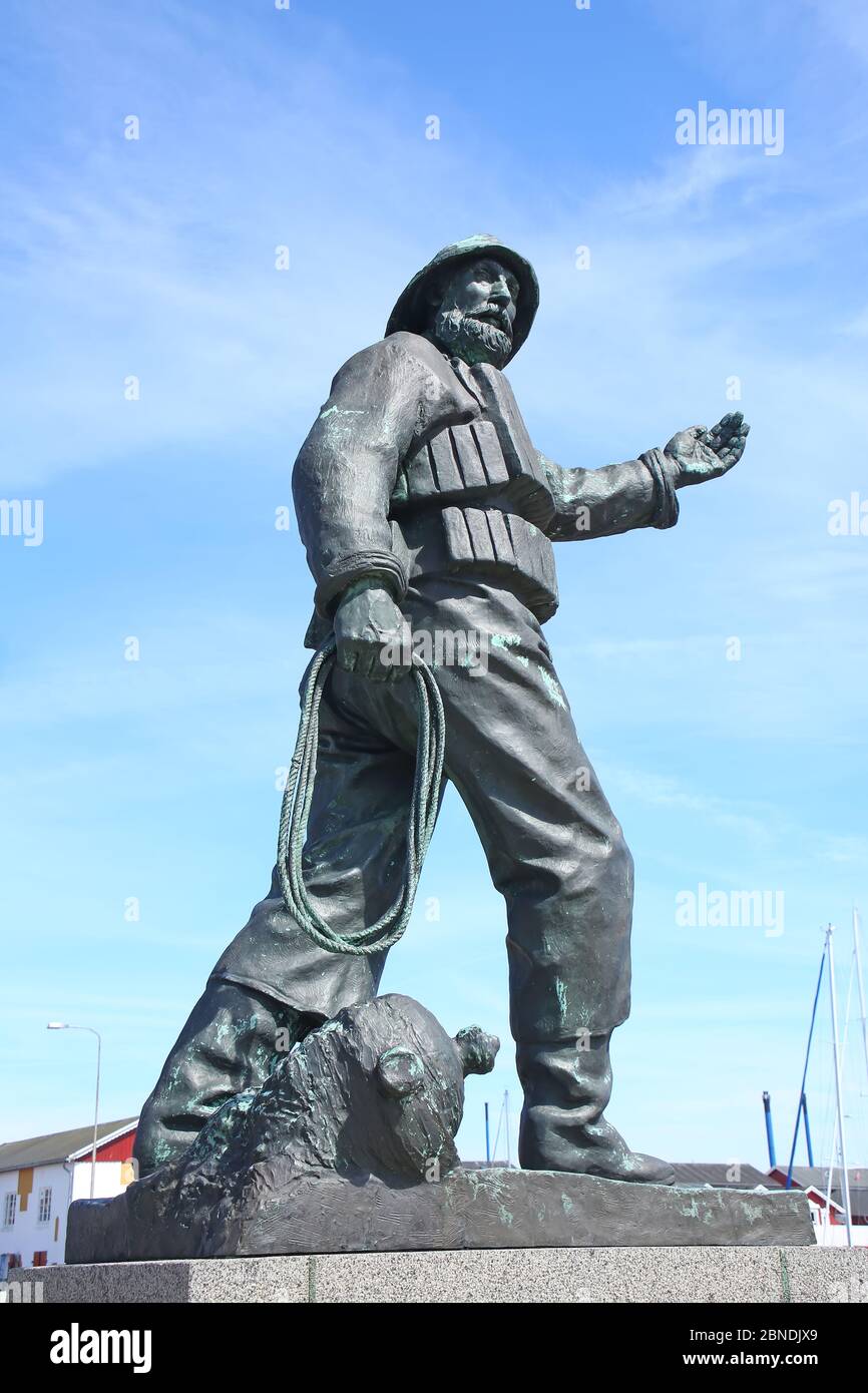 Statue des dänischen Fischers und Rettungshelfers Skagen Harbour, Dänemark. Stockfoto