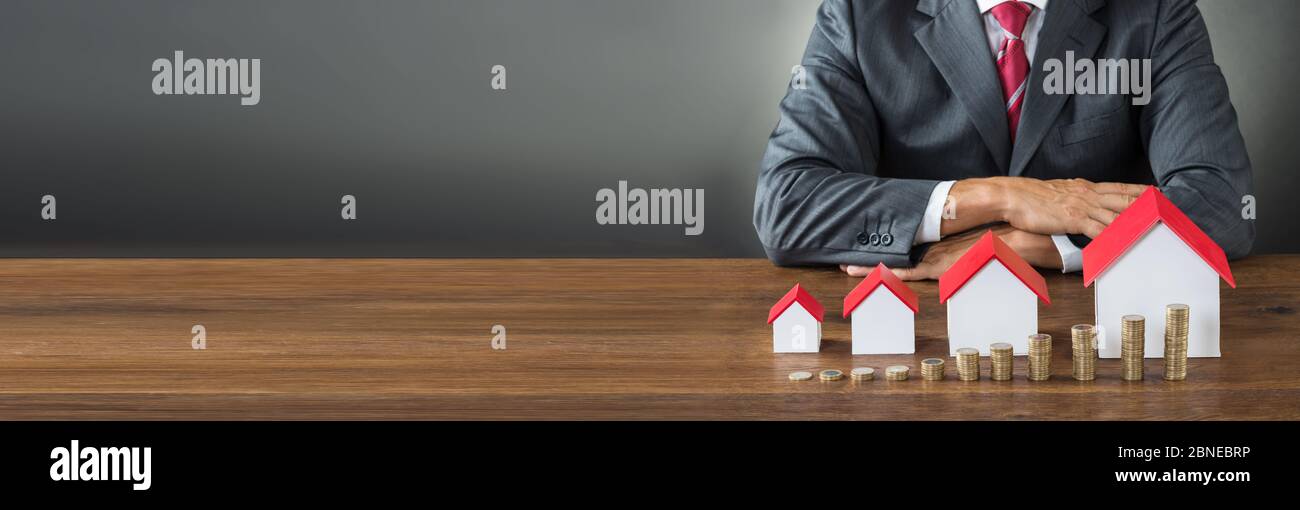 Immobilien Preis Und Steuern. Wohnungsgeld Und Wirtschaft Stockfoto