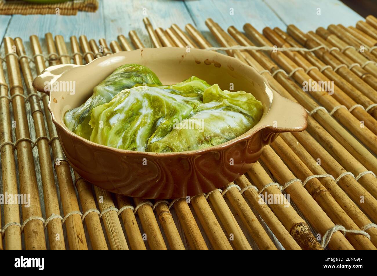 Hamsi dolmas, - Sardelle türkische Kohl dolma Nahaufnahme Stockfoto