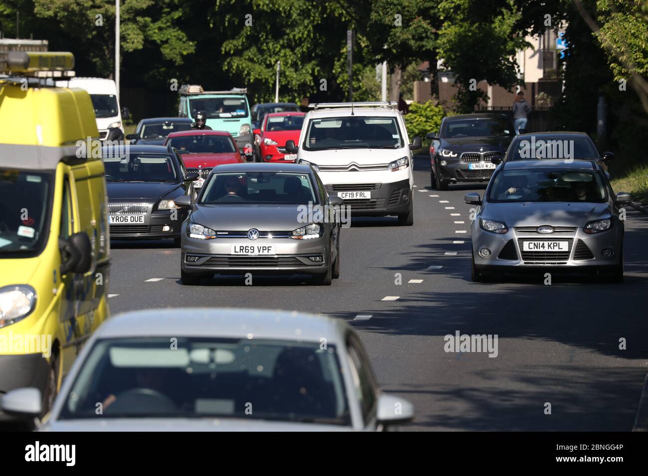 Der Verkehr, der auf der A4 nach London kommt, nähert sich dem Kreisverkehr Hogarth, nachdem Maßnahmen eingeleitet wurden, um das Land aus der Sperrung zu bringen. Stockfoto