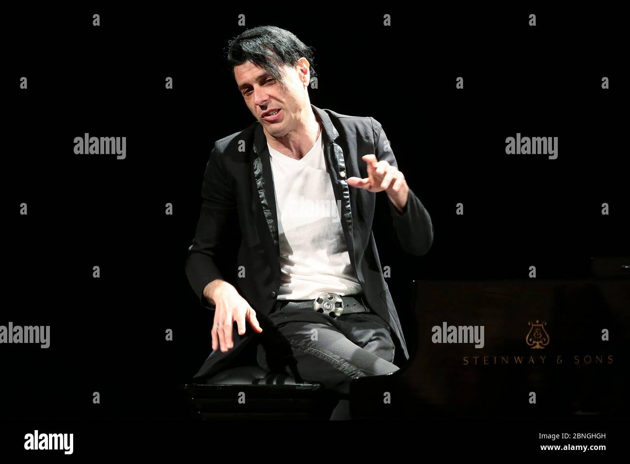 Pianist Ezio Bosso Am 22 April 2016 Im Toniolo Theater In Venedig Italien Musicia Stockfotografie Alamy