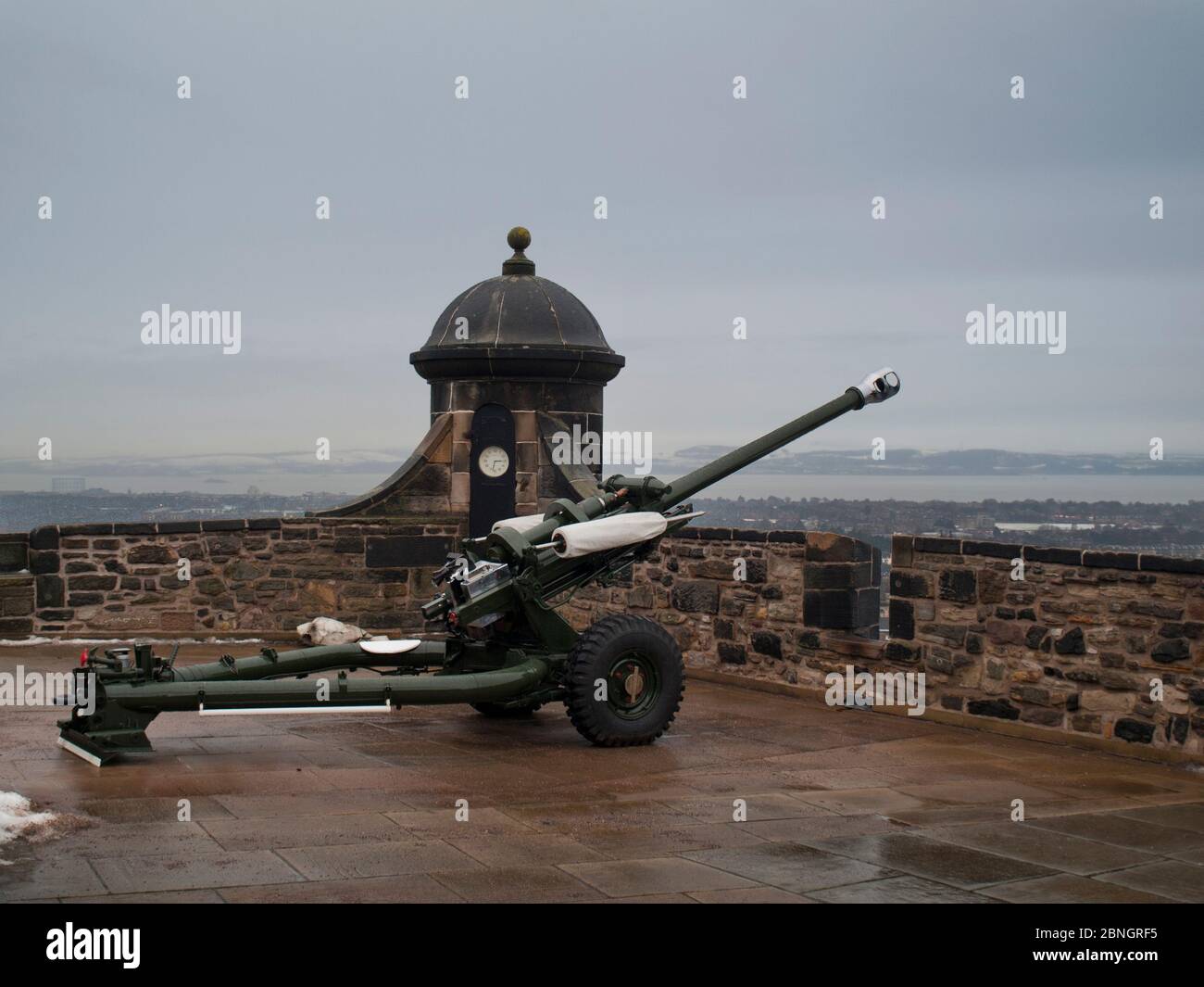 Haubitzer Artillerie-Kanone in Edinburgh Castle Stockfoto