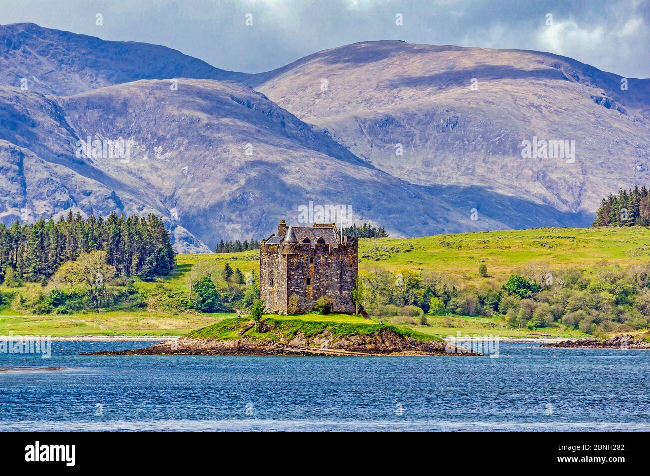 Castle Stalker in der Nähe von Portnacroish in Loch Linnhe Lorn Schottland Stockfoto