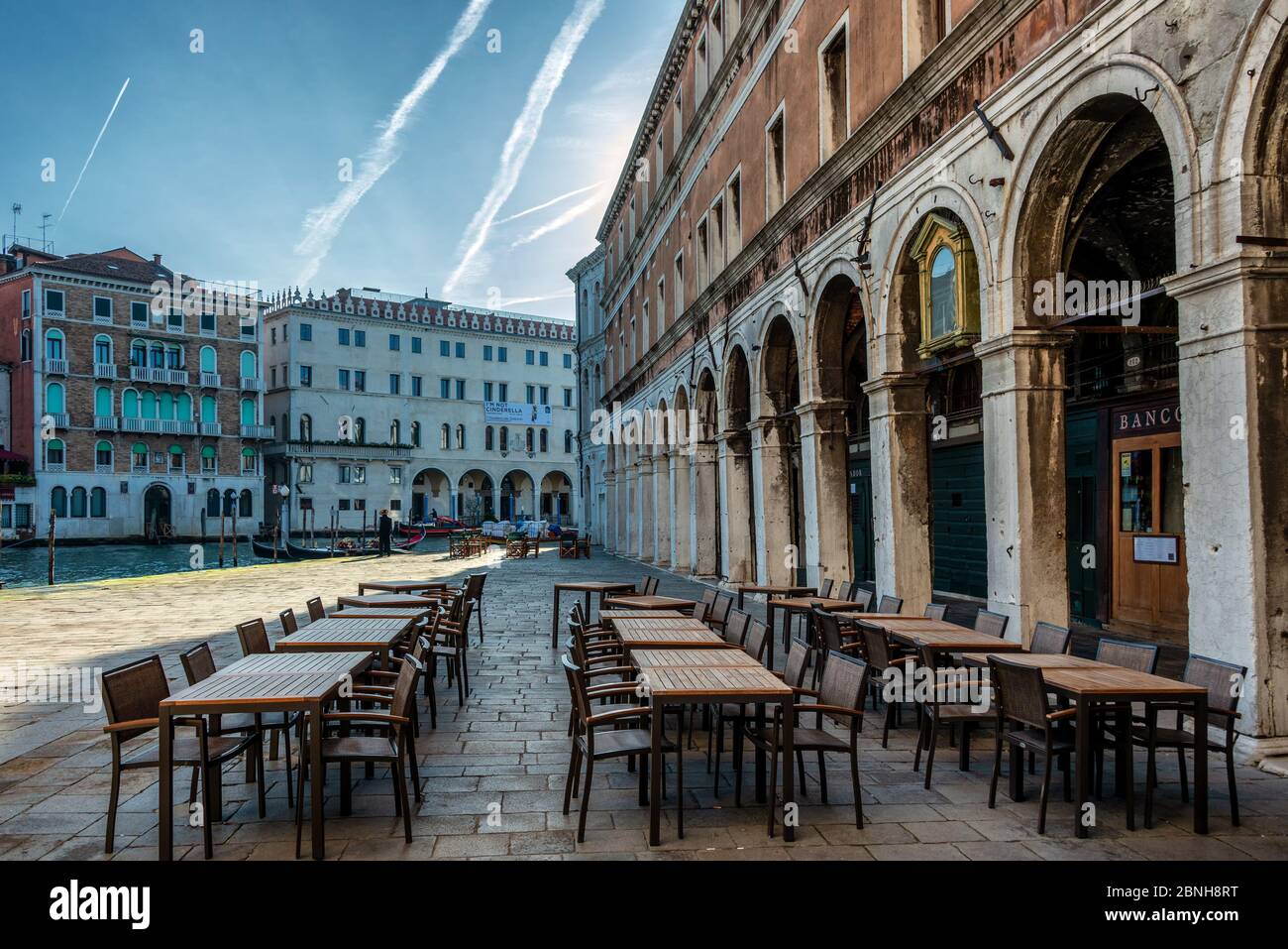 Venedig an einem kalten Wintertag im Dezember abseits der Touristenpfade, versteckte Ecken - versteckte Schönheit Stockfoto