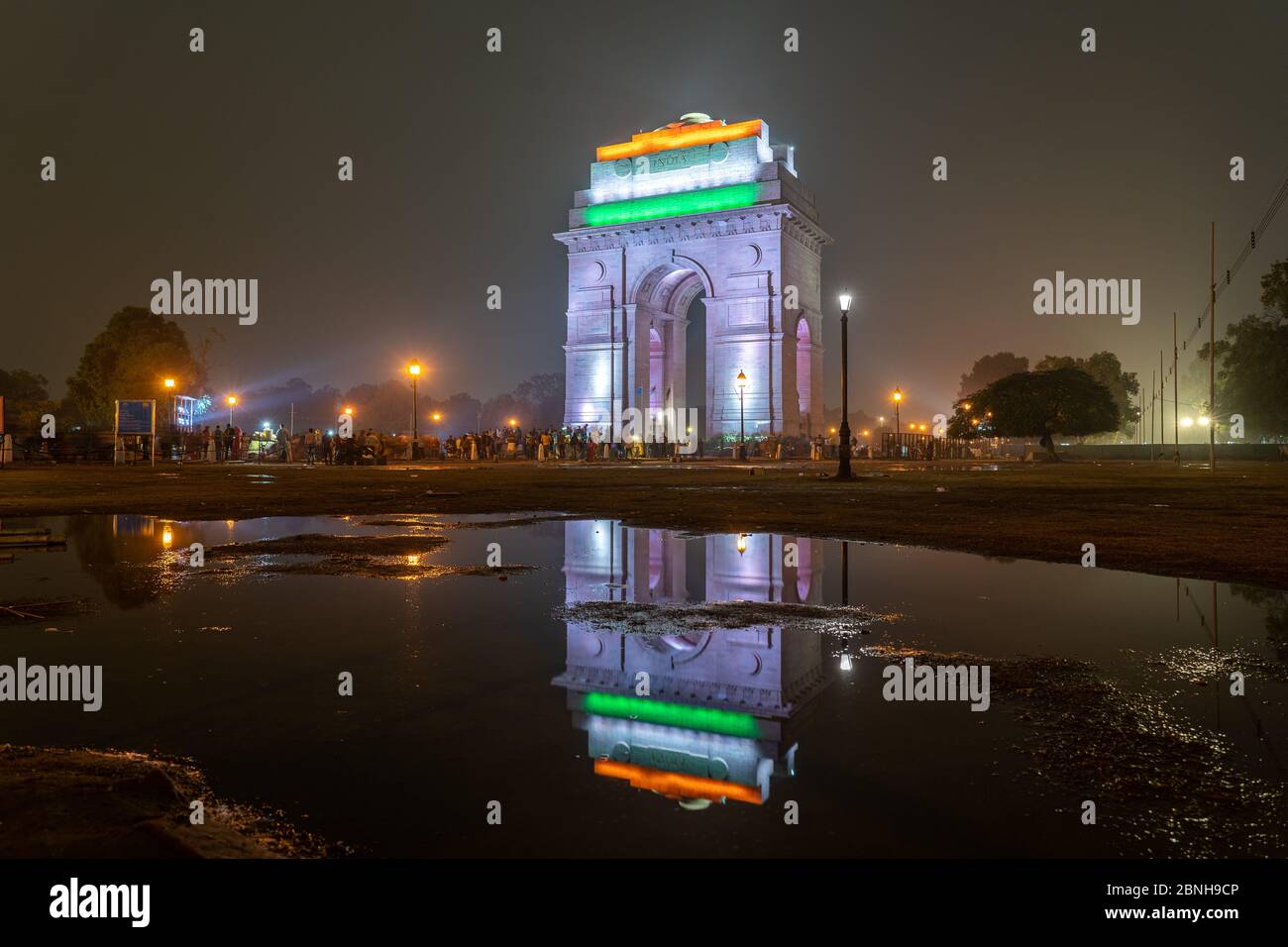 Indien-Tor in Delhi bei Nacht Stockfoto