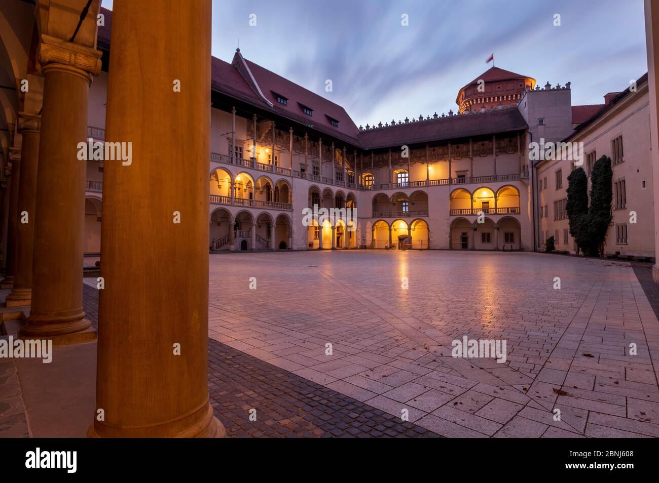 Wawel Castle, der arkadenbemalte Renaissance-Hof im Zentrum von Wawel Castle, UNESCO-Weltkulturerbe, in Krakau, Polen, Europa Stockfoto