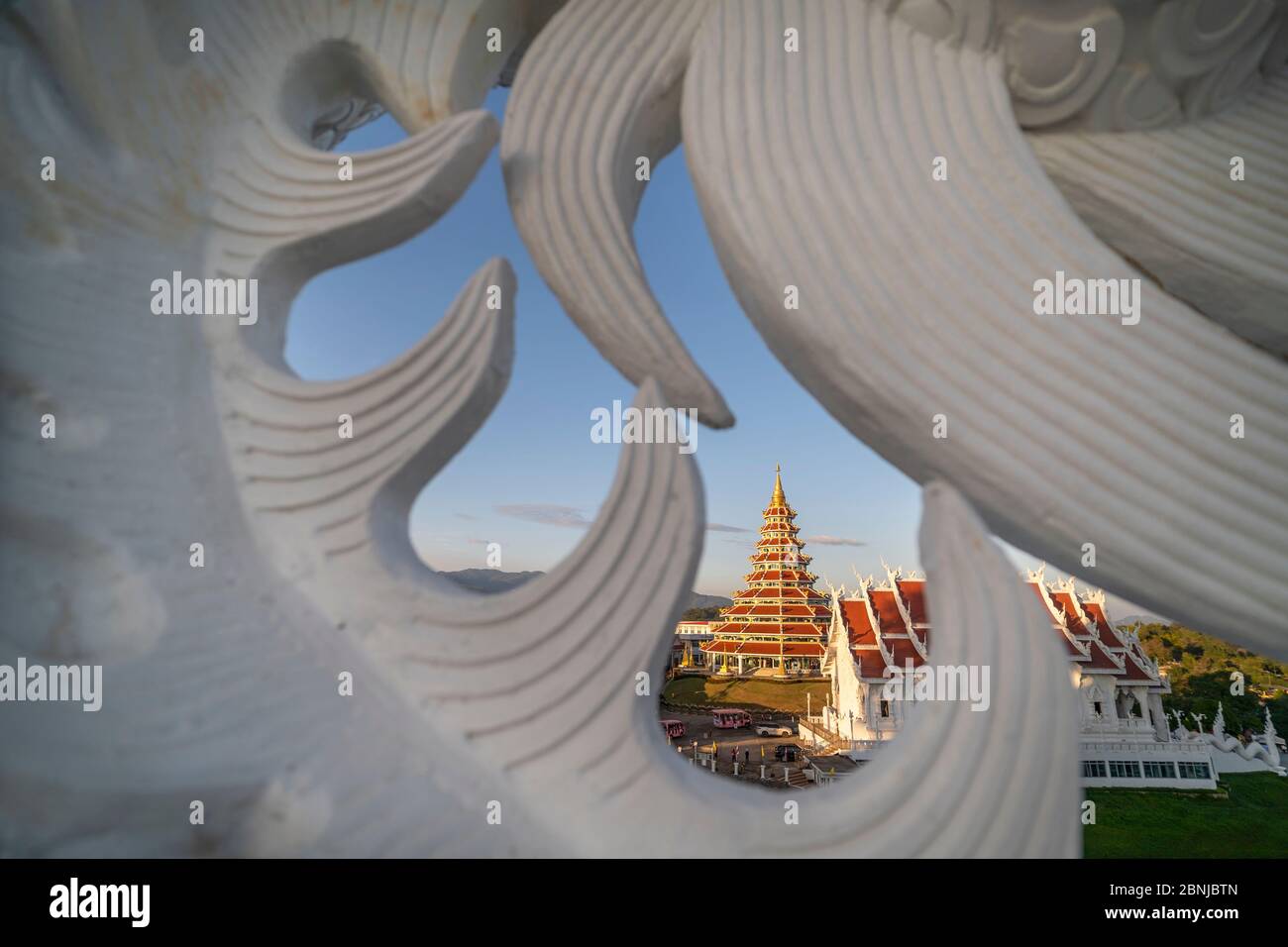 Wat Huay Pla Kang Tempel (Big Buddha) in der Abenddämmerung, Chiang Rai, Thailand, Südostasien, Asien Stockfoto
