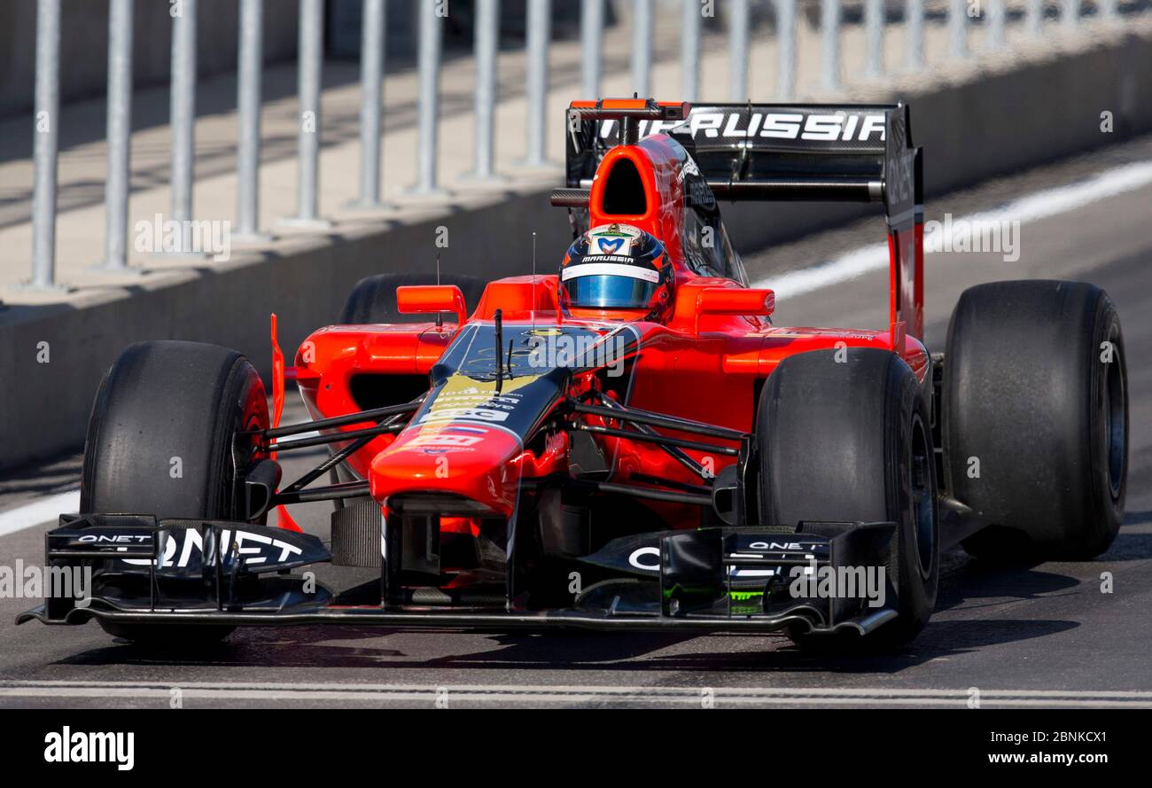 Austin Texas, USA, 16. November 2012: Der deutsche Fahrer Timo Glock verlässt den Boxenbereich für das Training am Freitagmorgen vor dem Formel-1-Rennen der Vereinigten Staaten am Sonntag auf der Rennstrecke Circuit of the Americas. ©Bob Daemmrich Stockfoto