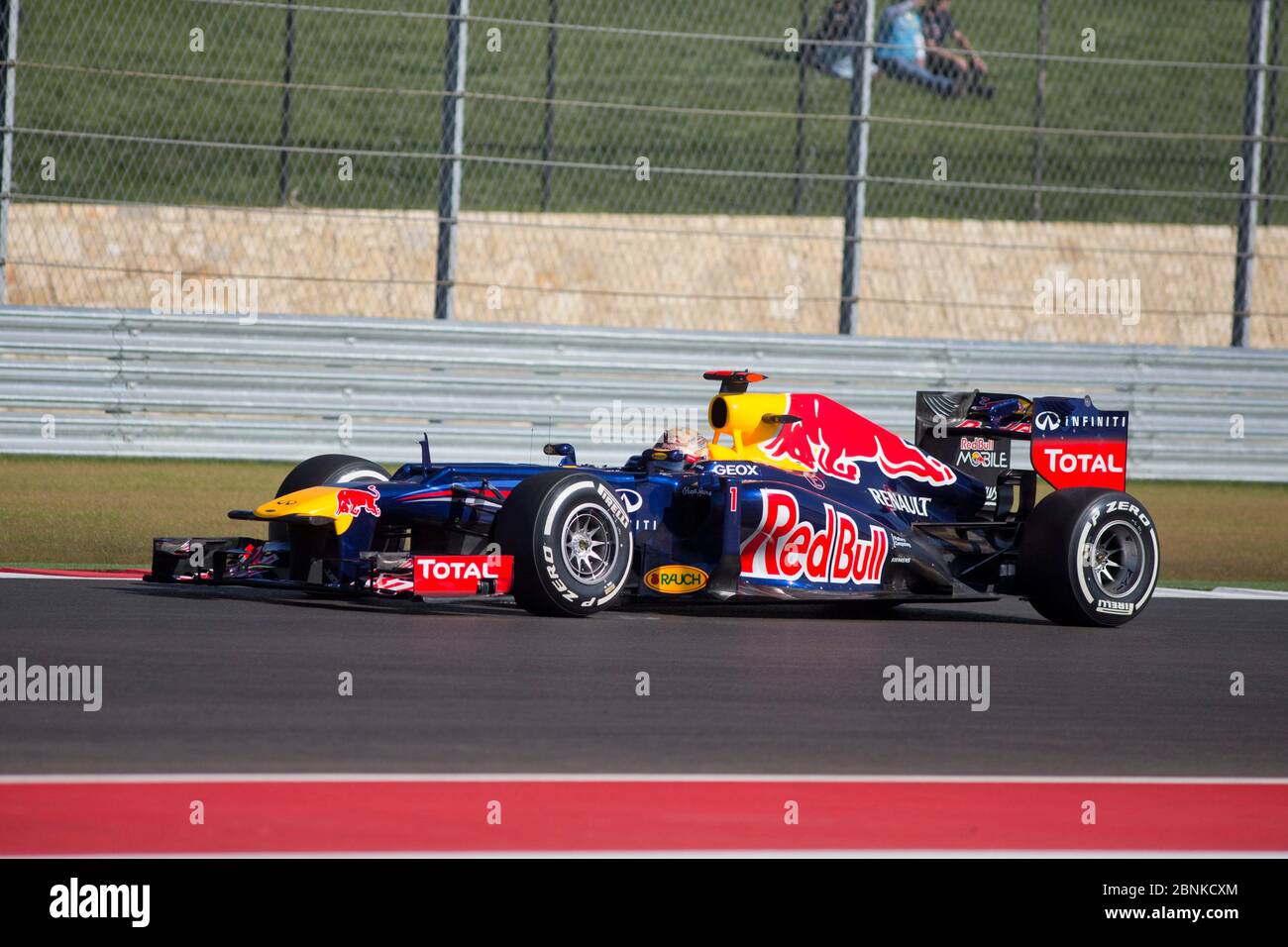 Austin Texas, USA, November 16 2012: Der Fahrer Sebastian Vettel fährt am Freitagnachmittag vor dem United States Grand Prix-Rennen auf der Circuit of the Americas-Rennstrecke in Runde 15. ©Bob Daemmrich Stockfoto