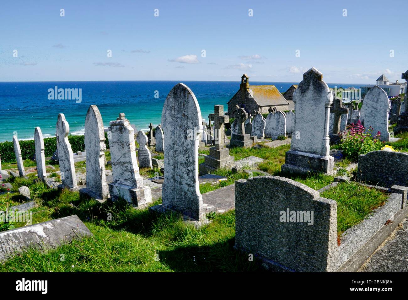 Grabsteine auf dem Friedhof St. Ives Stockfoto