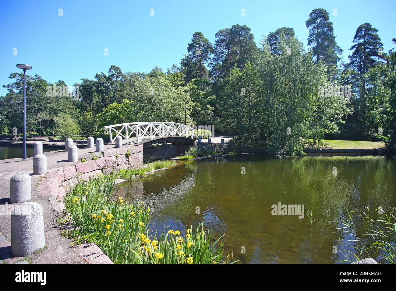 Landschaft des Sapokka Wasserpark, die eine charmante Innenstadt öffentlichen Garten ist. Kotka, Finnland. Stockfoto