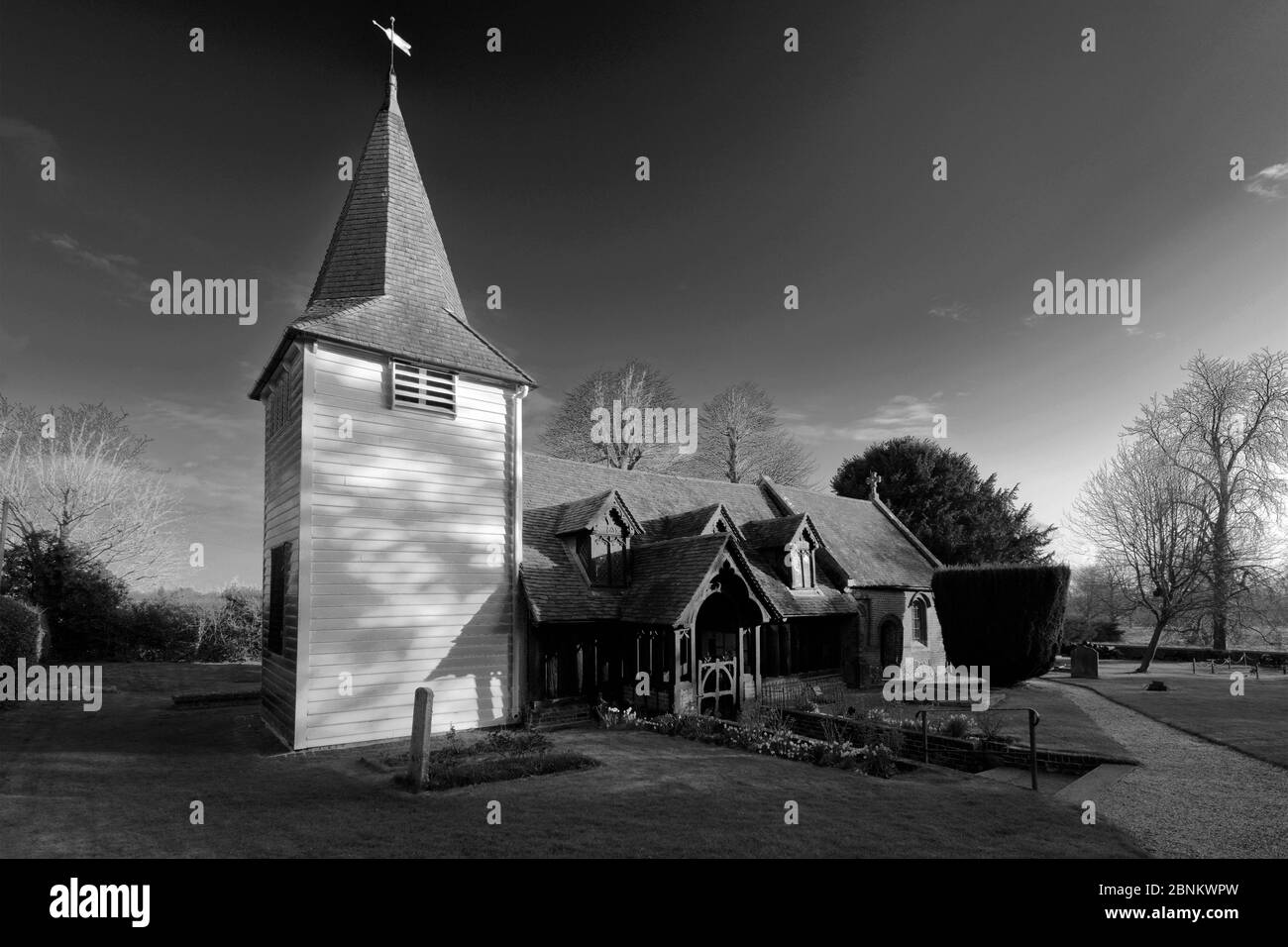 St Andrews Church, Greensted Village, near Chipping Ongar, Essex, England, UK die älteste Holzkirche der Welt und die älteste Stabholzkirche Stockfoto