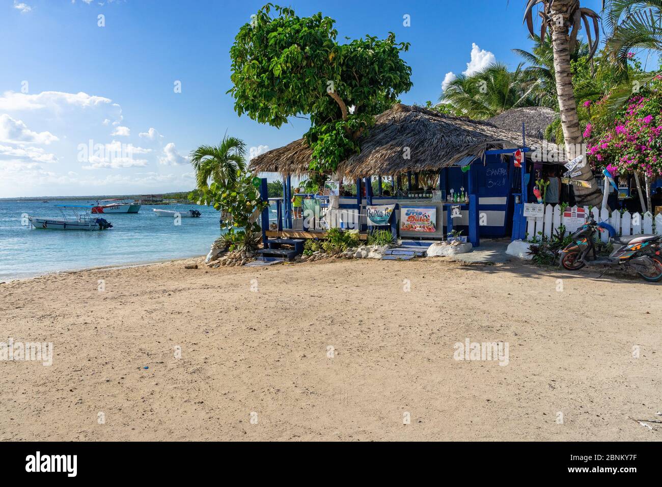 Amerika, Karibik, große Antillen, Dominikanische Republik, La Altagracia Provinz, Strandszene in Bayahibe Stockfoto
