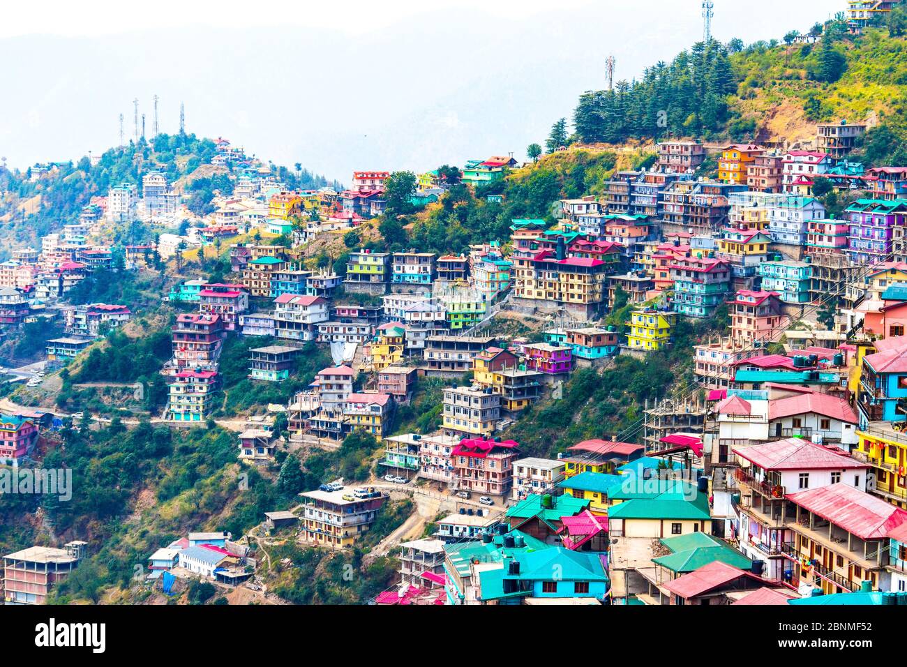Die schöne Landschaft von Shimla in Himachal Pradesh, Indien. Natürliche Schönheit von Shimla Himachal Pradesh Indien. Das beste Ziel für die Flitterwochen für Paare. Stockfoto