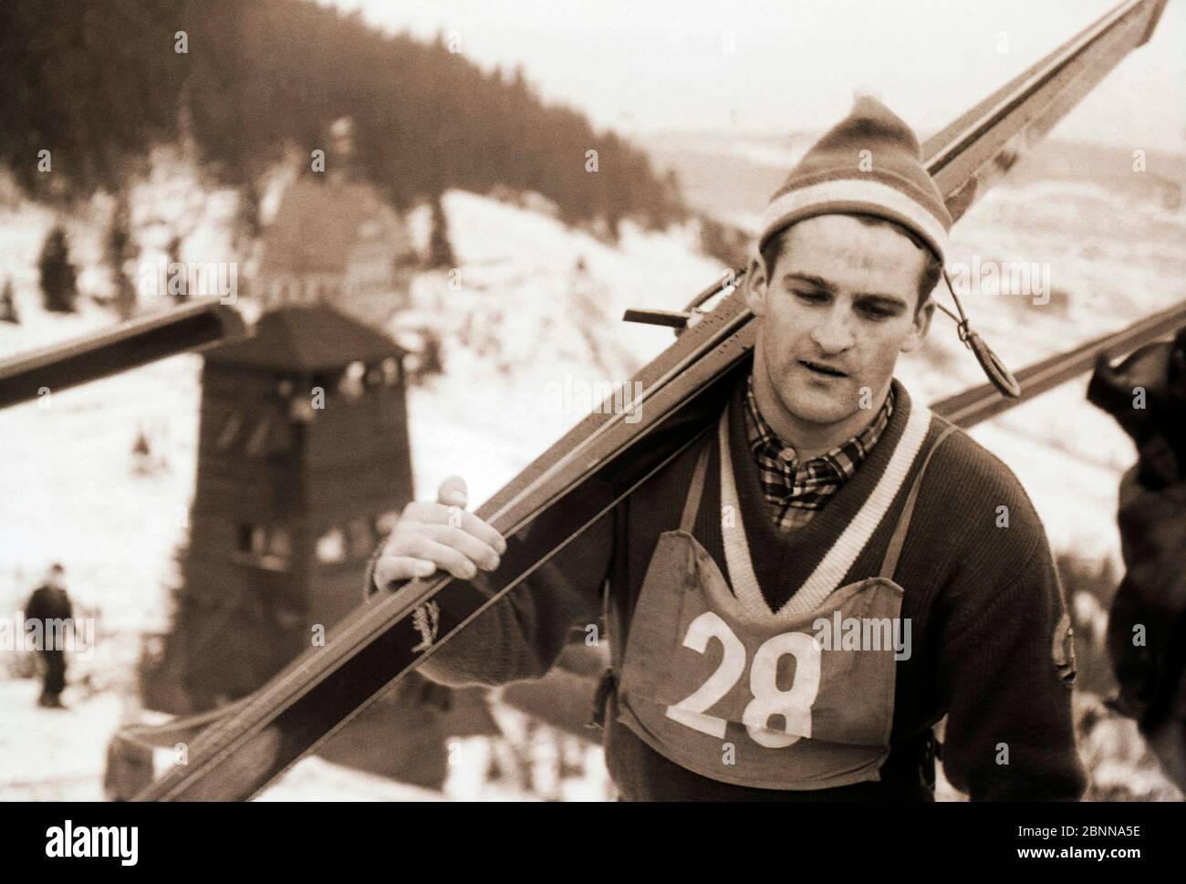 DDR-Skisprung-Idol Helmut Recknagel auf der Schanze in Oberwiesenthal am Fichtelberg gewann dreimal die Vierschanzentour Stockfoto