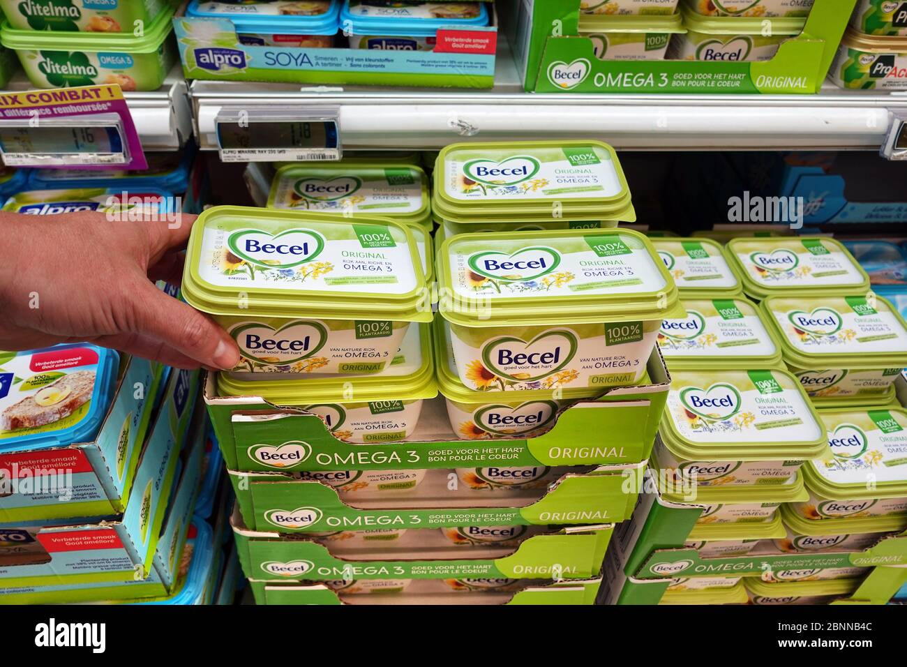 Margarine Wannen in einem Geschäft Stockfoto