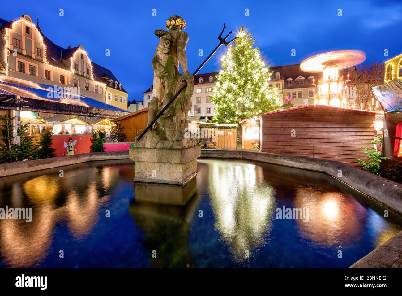 Weihnachtsmarkt, Neptunbrunnen, Marktplatz, Advent, Blaue Stunde