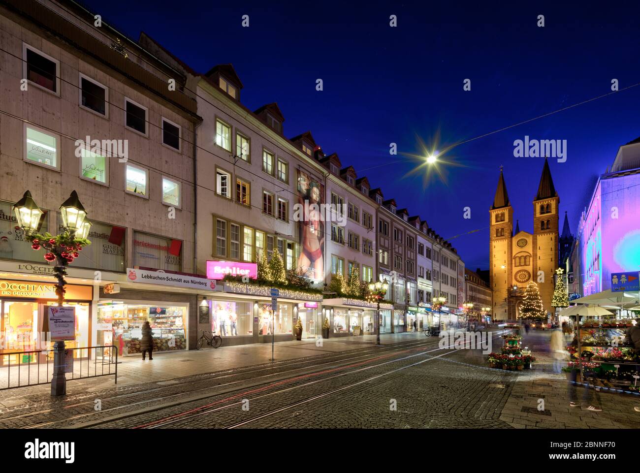 Domstrasse, St. Kilian Dom, Blaue Stunde, Altstadt, Weihnachtsmarkt, Würzburg, Franken, Bayern, Deutschland, Stockfoto