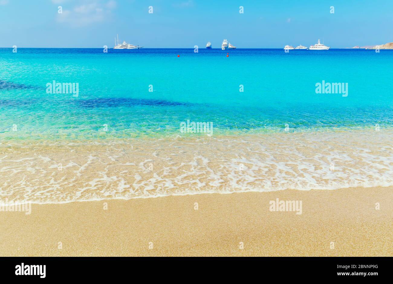 Platis Gialos Strand, Mykonos, Kykladen Inseln, Griechenland Stockfoto