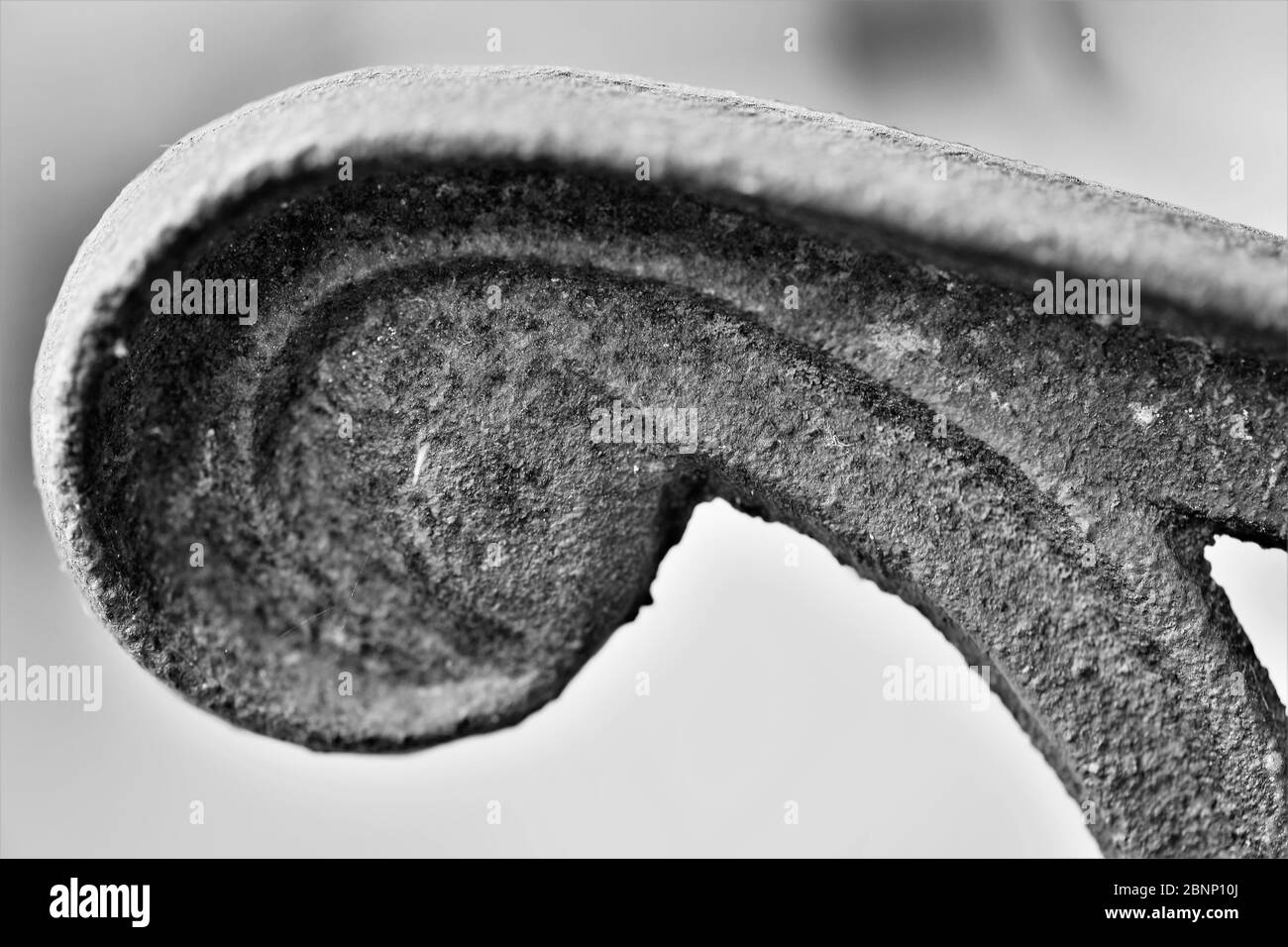 Die antike Parkbank. Stockfoto