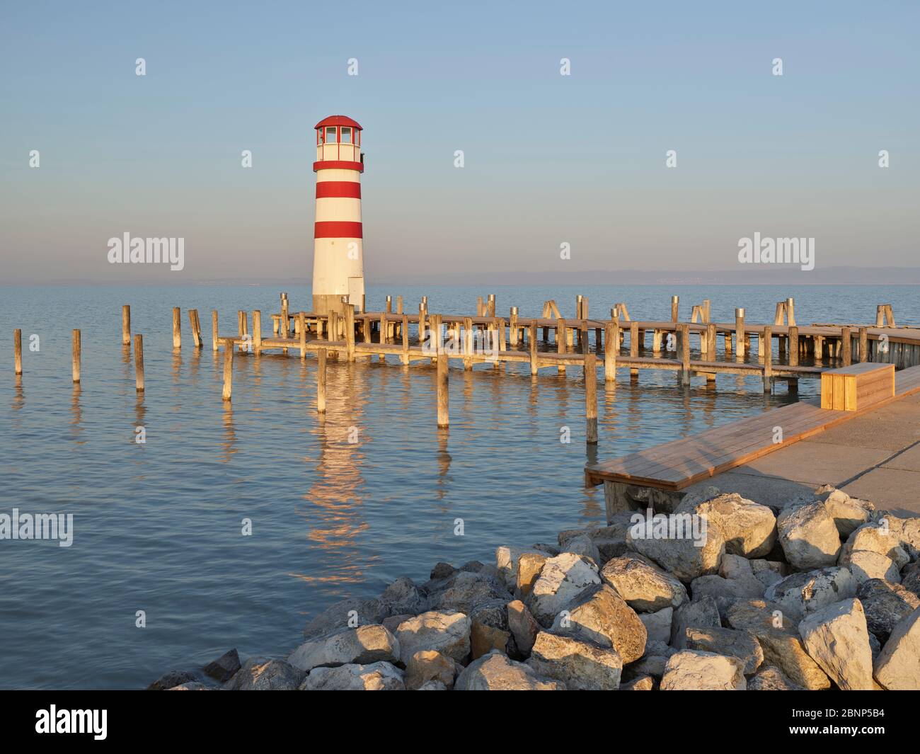 Leuchtturm in Podersdorf am See, Neusiedlersee, Burgenland, Österreich Stockfoto