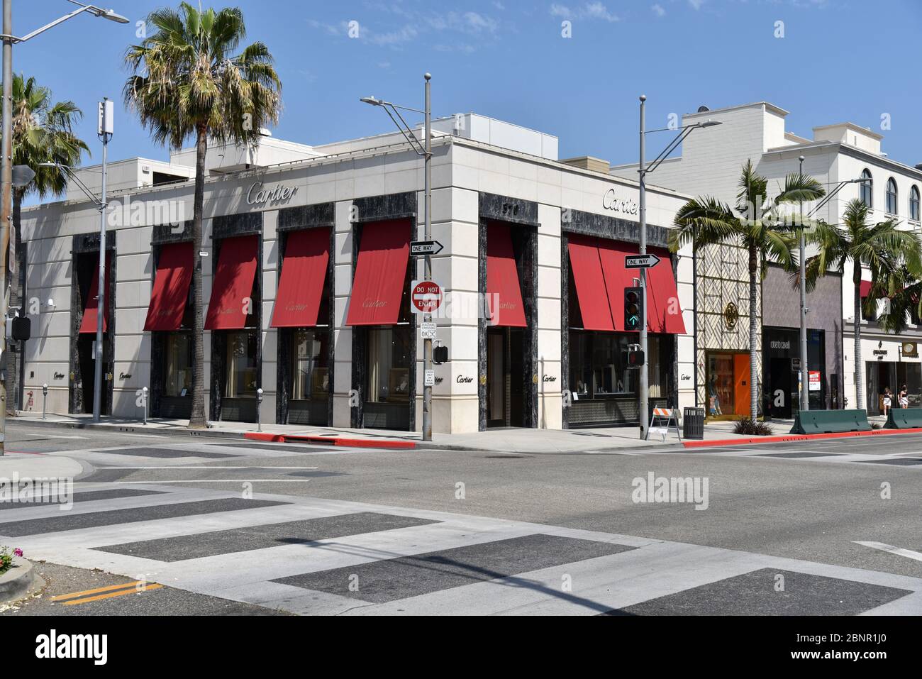 Beverly Hills, CA/USA - 8. Mai 2020: Cartier-Geschäft auf Rodeo Drive geschlossen und Straßen während COVID-19 Quarantäne verlassen Stockfoto
