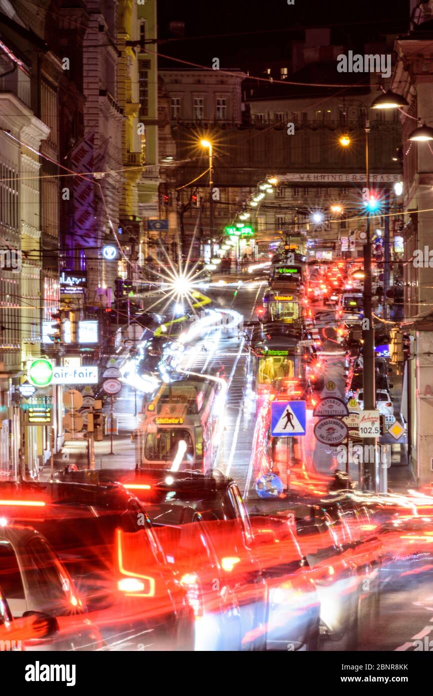 Wien, Straßenbahn, Autos, starker Verkehr, Rush Hour, Währinger Straße, 09. Alsergrund, Österreich Stockfoto