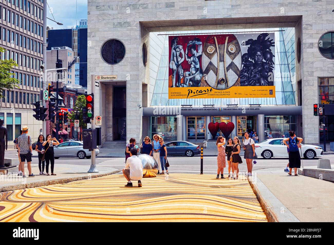 Montreal, Kanada - Juni 2018: Außenansicht des Montreal Museums der schönen Künste während der Picasso-Ausstellung im Sommer in Montreal, Quebec, Kanada. Stockfoto