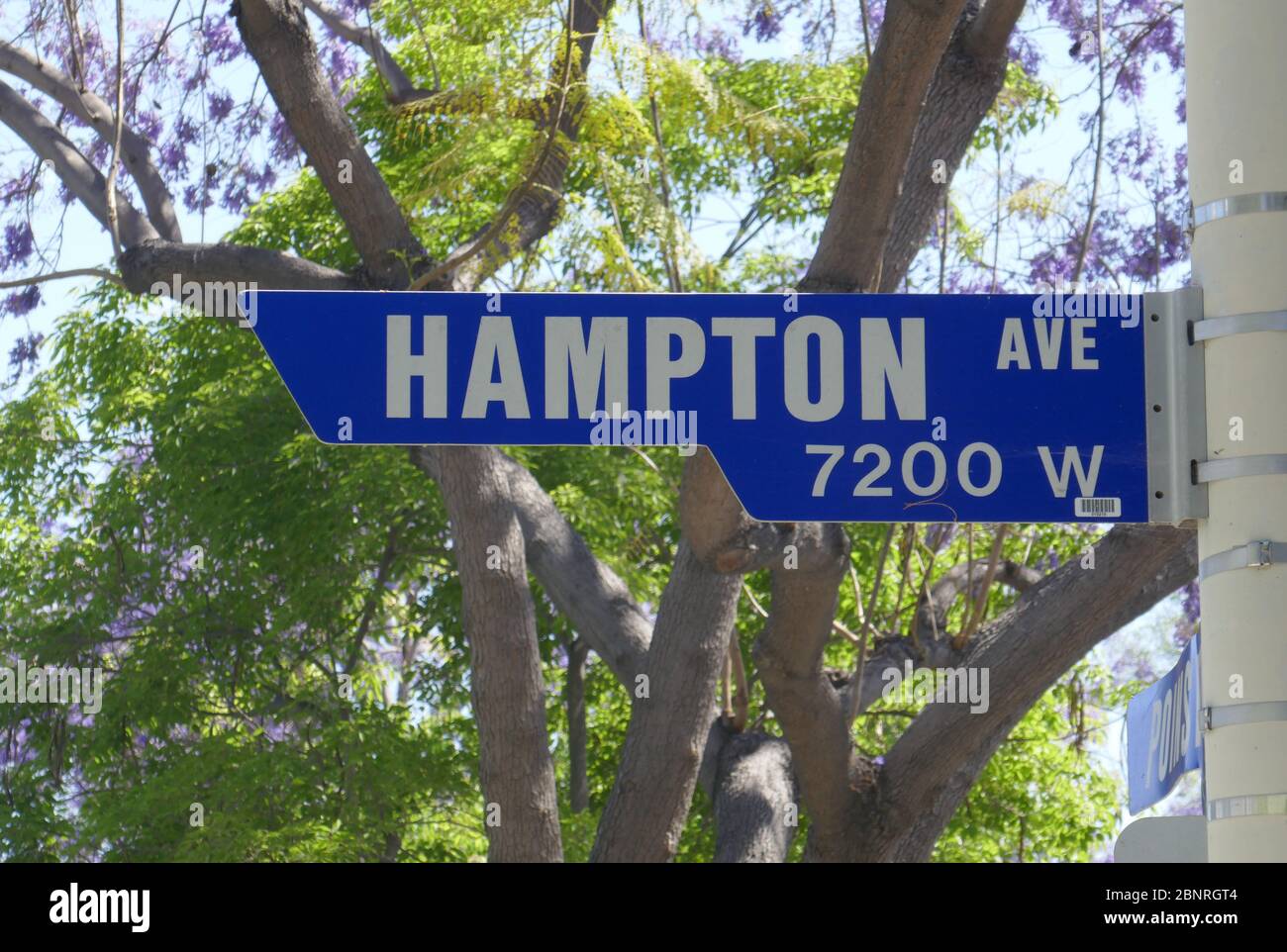 Los Angeles, Kalifornien, USA 15. Mai 2020 EIN allgemeiner Blick auf die Atmosphäre von Charlie Chaplins Storybook Cottages, Normandie Towers, den er 1924 für Schauspieler und Crew in der Nähe seines Filmstudios in der 7219 Hampton Avenue in Los Angeles, Kalifornien, USA baute. Foto von Barry King/Alamy Stock Photo Stockfoto