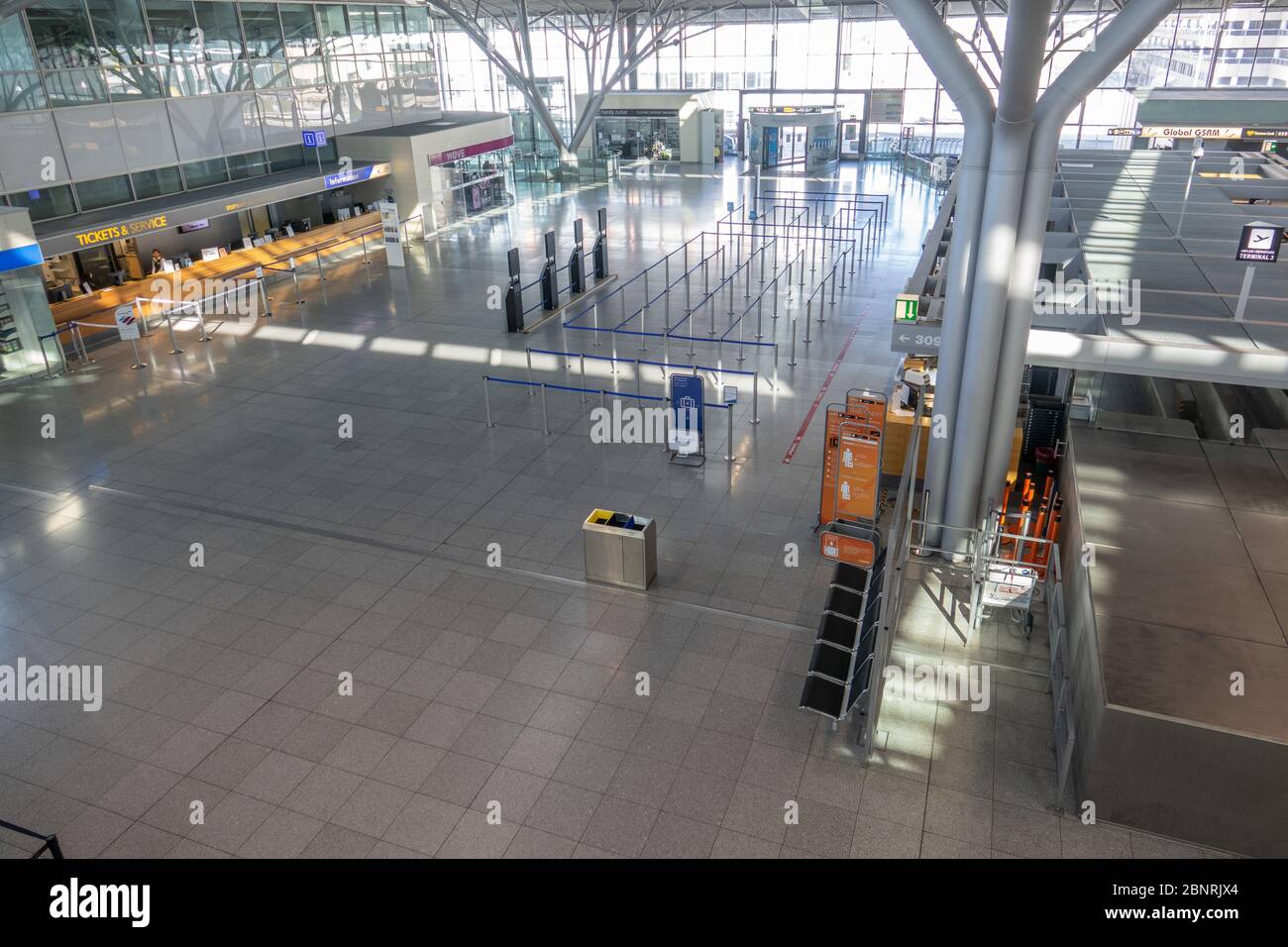 Deutschland, Baden-Württemberg, Flughafen Stuttgart, kein öffentlicher Verkehr aufgrund der Koronakrise Stockfoto