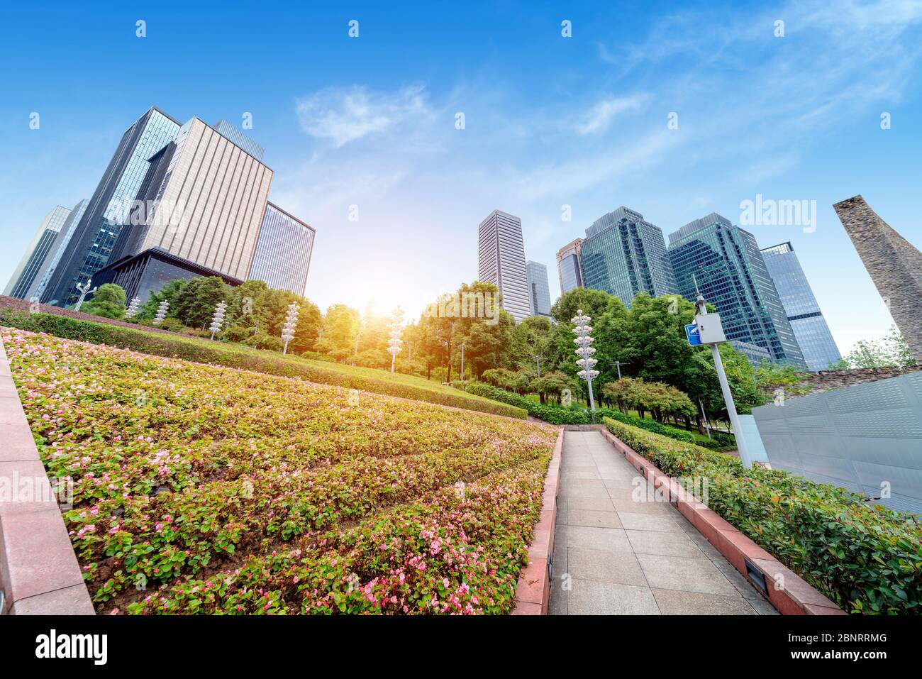 Werksperspektiven und moderne Hochhäuser, Finanzdistrikt Chongqing, China. Stockfoto