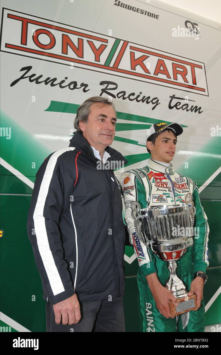 Carlos Sainz während seiner Kart-Karriere hat der spanische Rennfahrer kürzlich für Ferrari für die Saison 2021 und darüber hinaus unterschrieben und Sebastian Vettel ersetzt. Er ist der Sohn des Doppelweltmeisters Carlos Sainz. Stockfoto