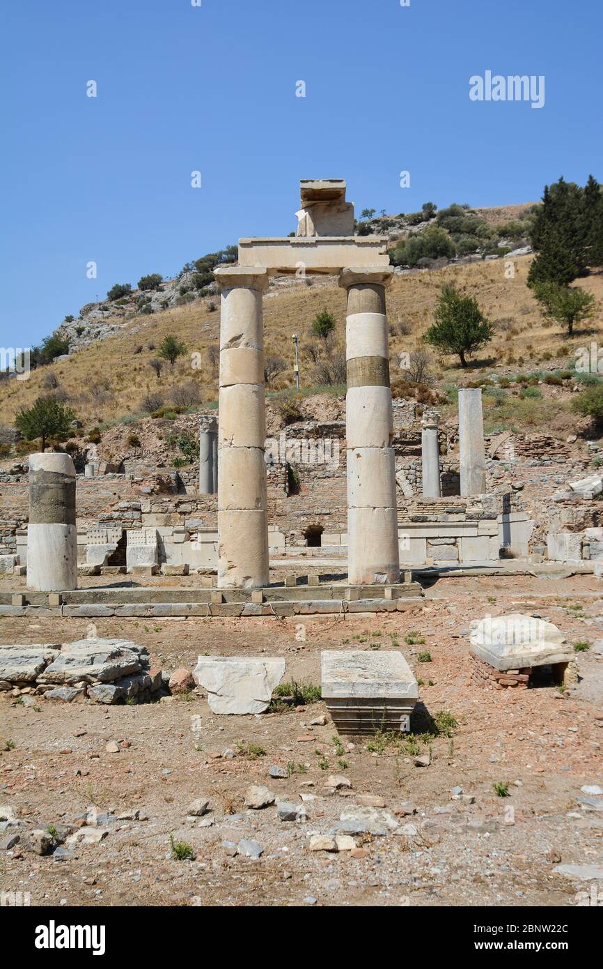 Die Ruinen der antiken Stadt Ephesus in der Türkei. Prytaneion. Stockfoto