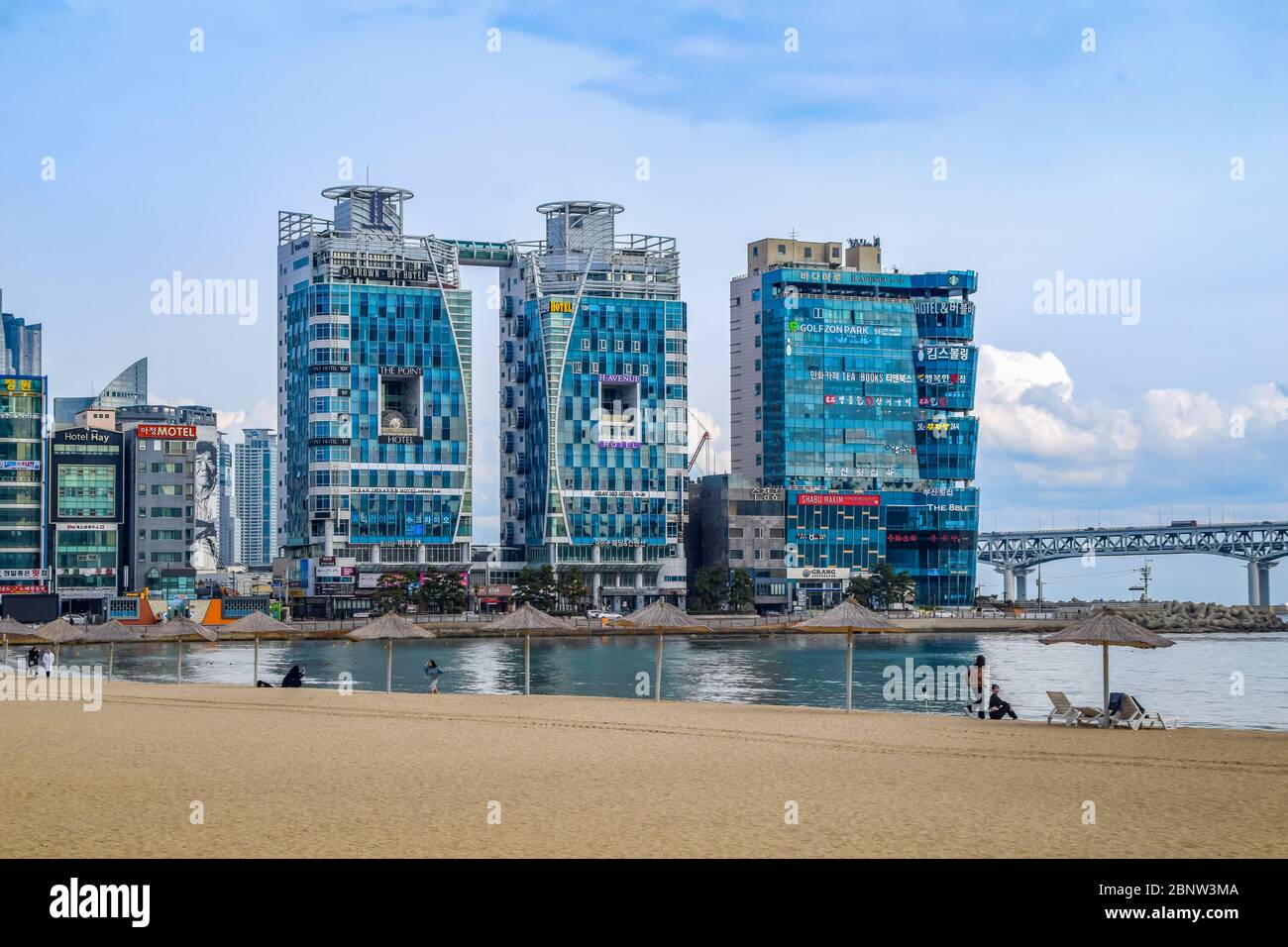 Busan, Südkorea 1/17/2020 Busan Gwangalli Beach oder Gwangan Beach Landscape Stockfoto