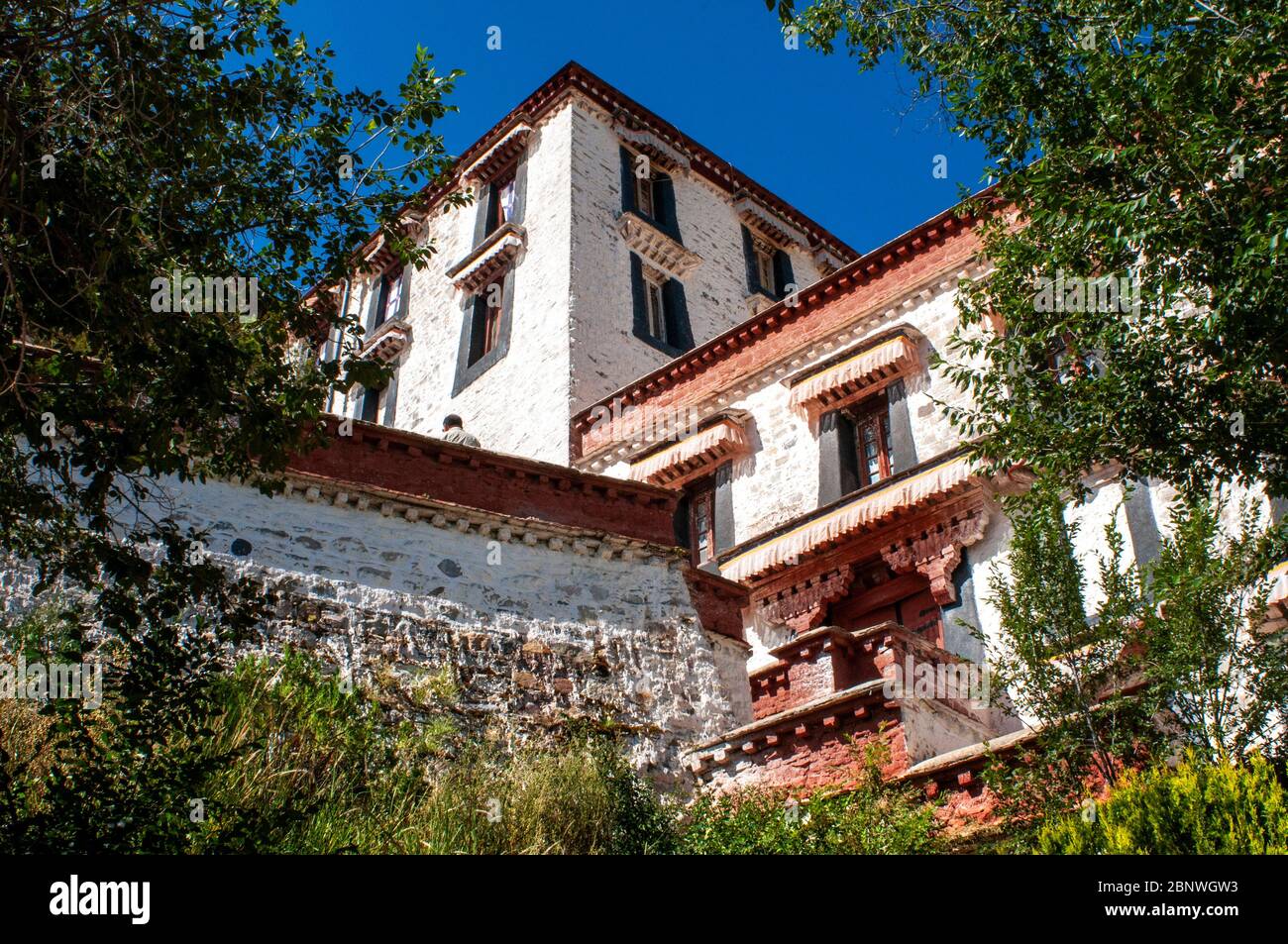 Potala Palast, ehemalige Dalai Lama Residenz in Lhasa in Tibet. Der Potala Palast ist eine Dzong Festung in der Stadt Lhasa, in Tibet. Es war der Winter Stockfoto