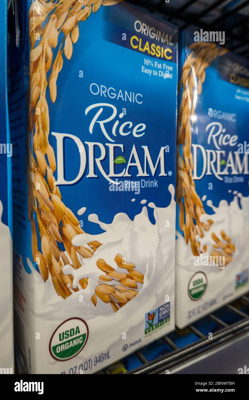 Rice Dream Brand Rice Drink on a Grocery Store Shelf, NYC, USA Stockfoto