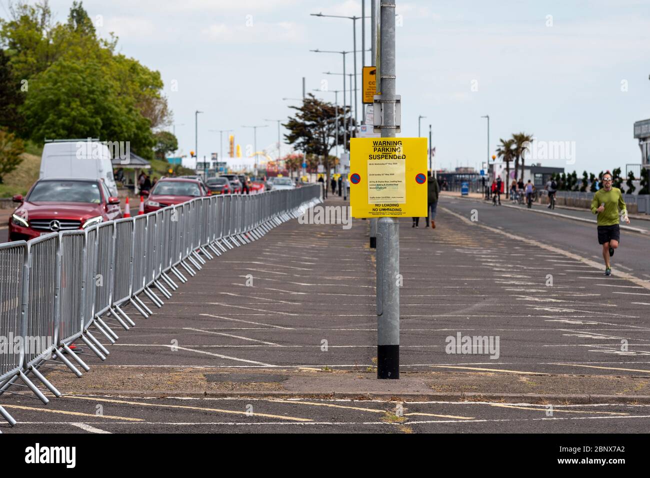 Erstes Wochenende in Großbritannien nach Lockerung der COVID-19 Coronavirus Lockdown Besucher reisen an die Küste von Southend on Sea. Verkehrsbeschränkungen Stockfoto