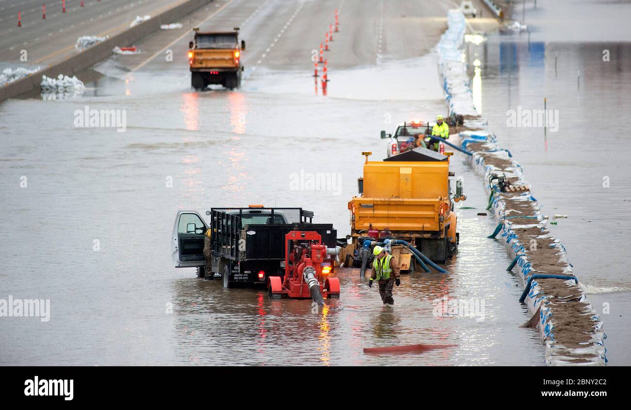 2016 Überflutung in Arnold, Missouri USA entlang des Meramec Flusses bei St. Louis. Stockfoto