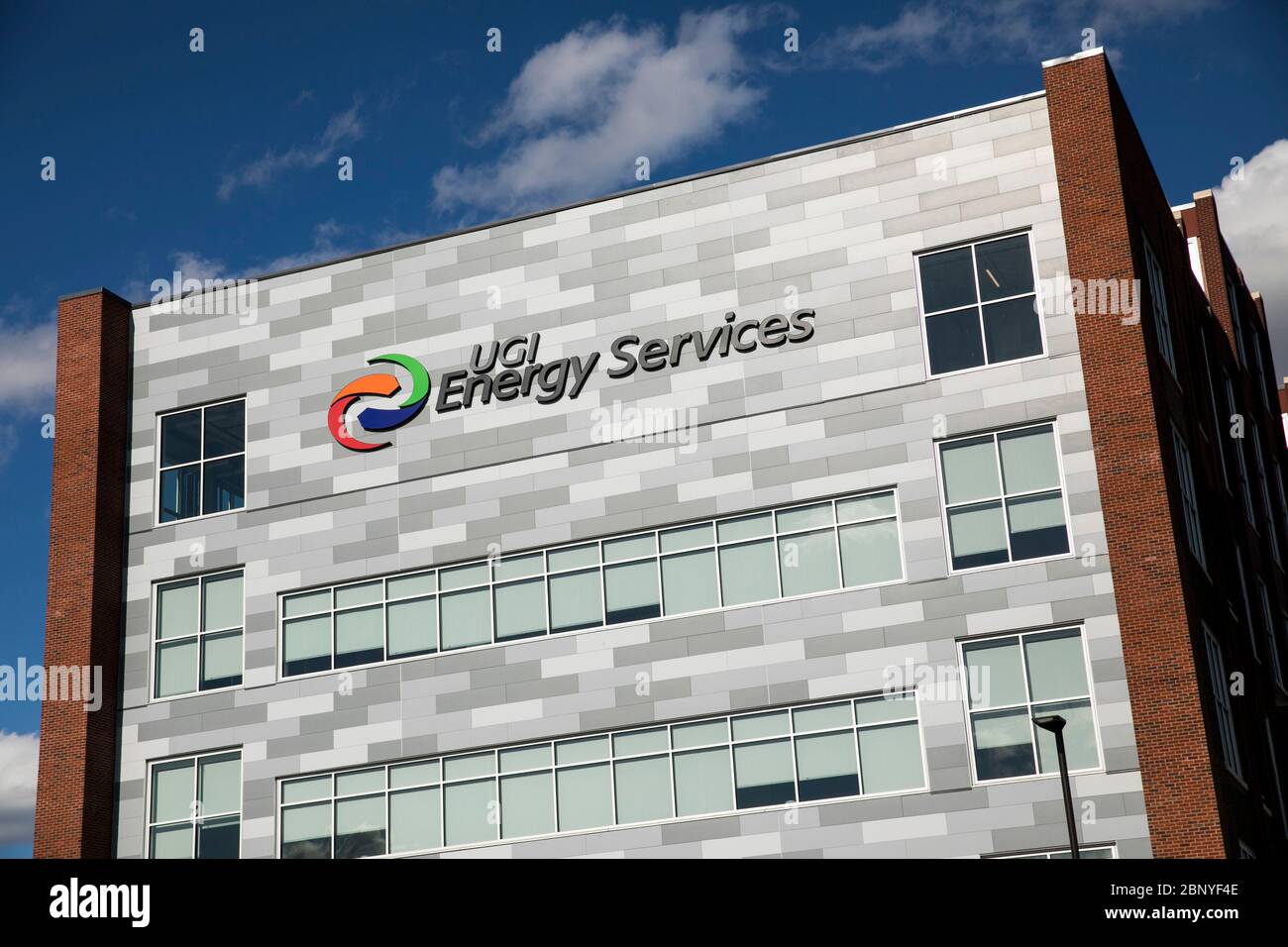 Ein Logo-Schild vor einer Anlage, die von UGI Energy Services in Wyomissing, Pennsylvania, am 4. Mai 2020 besetzt wurde. Stockfoto