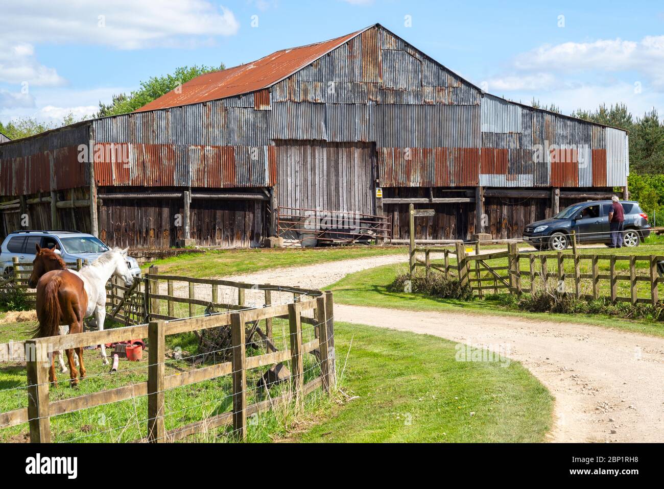 Ein auffälliges und unverwechselbares Farmgebäude in den Howardian Hills, North Yorkshire, Großbritannien Stockfoto