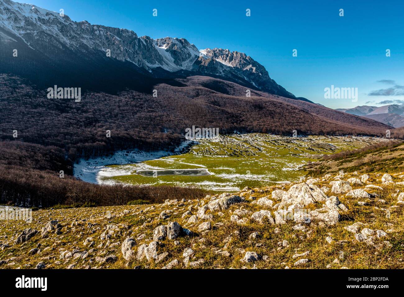 Hang des mount sirente Fotos und Bildmaterial in hoher Auflösung Alamy