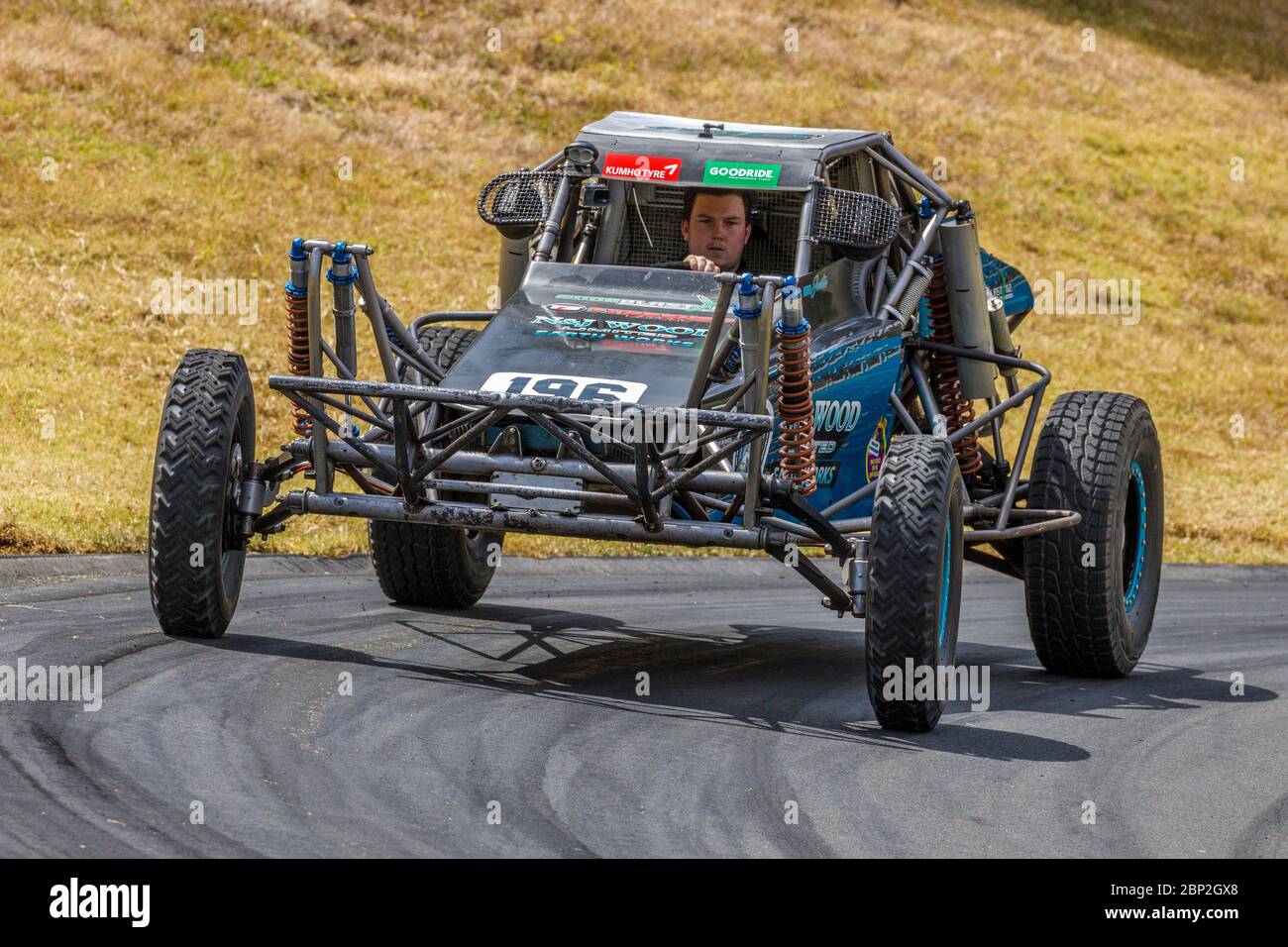 Justin Davies in seinem Cougar Class 1 Offroader 2008. Stockfoto