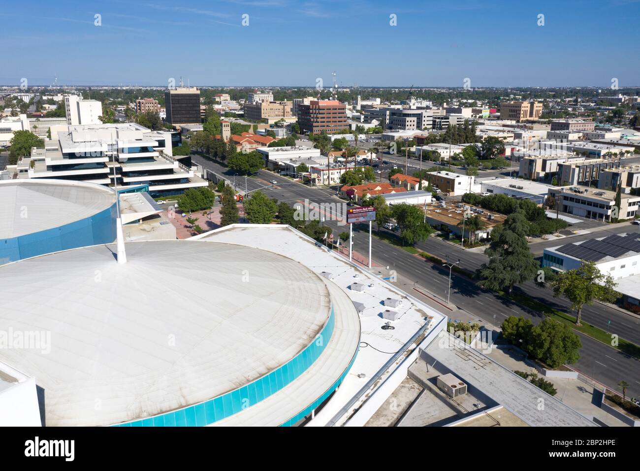 Luftaufnahme der Innenstadt von Bakersfield, Kongresszentrum Stockfoto